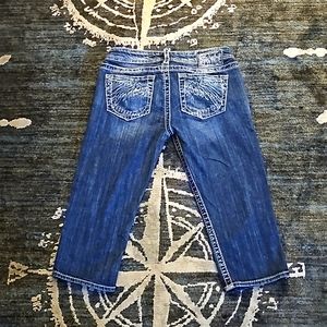 Silver Jeans Capri Size W29